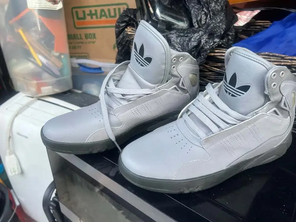 Adidas AR 2.0 High Top Sneakers Gray Leather G58228